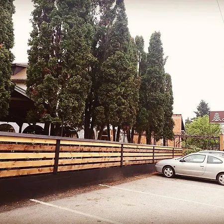 Gorski Vrt Motel Novi Sad